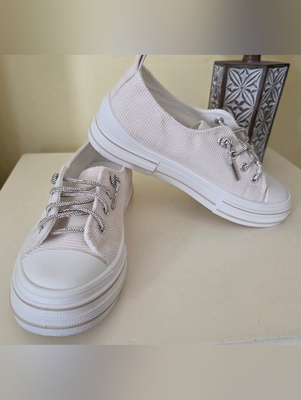 Very G Cream Corduroy Platform Sneakers with Sparkle Laces, EUC